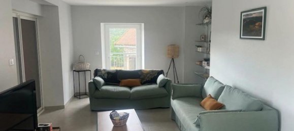 Casa de 3 dormitorios en Puy-de-Dome, France No. 305661 2