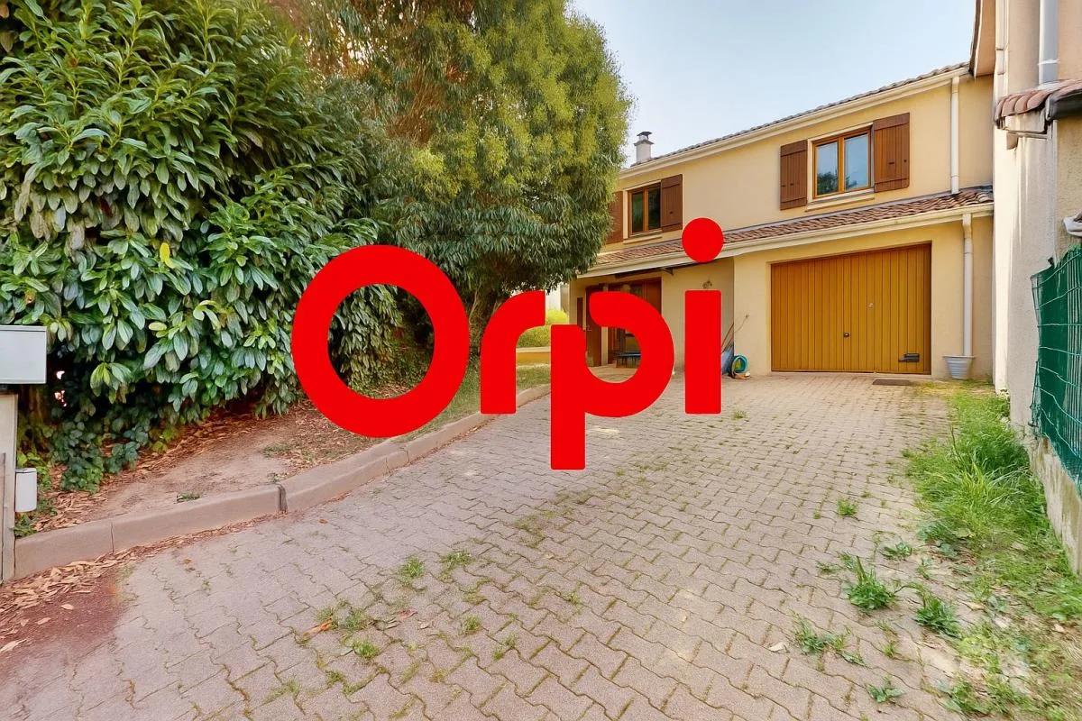 3 bedrooms House in Rhone, France No. 321689