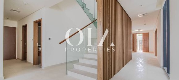 5 bedrooms Villa in Yas Island, UAE No. 20138 10