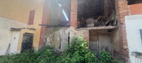 2 rooms House in San Francesco al Campo, Italy No. 139021 5