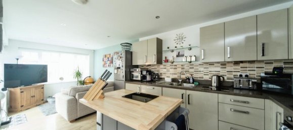 4 bedrooms House in Hailsham, United Kingdom No. 10633 6