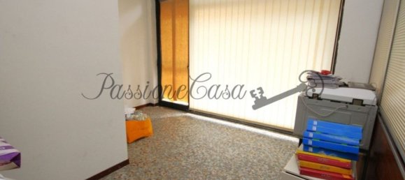 Propriété commerciale à Vigevano, Italy 65m² No. 290106 7