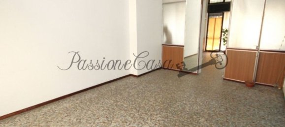Propriété commerciale à Vigevano, Italy 65m² No. 290106 6