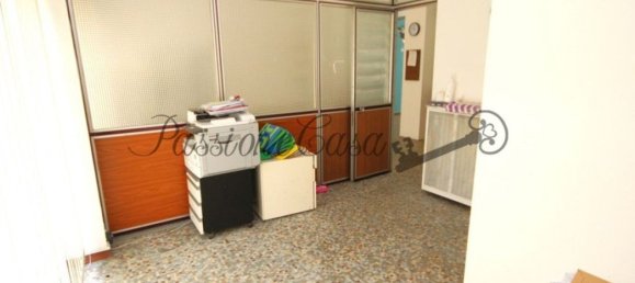 Propriété commerciale à Vigevano, Italy 65m² No. 290106 8