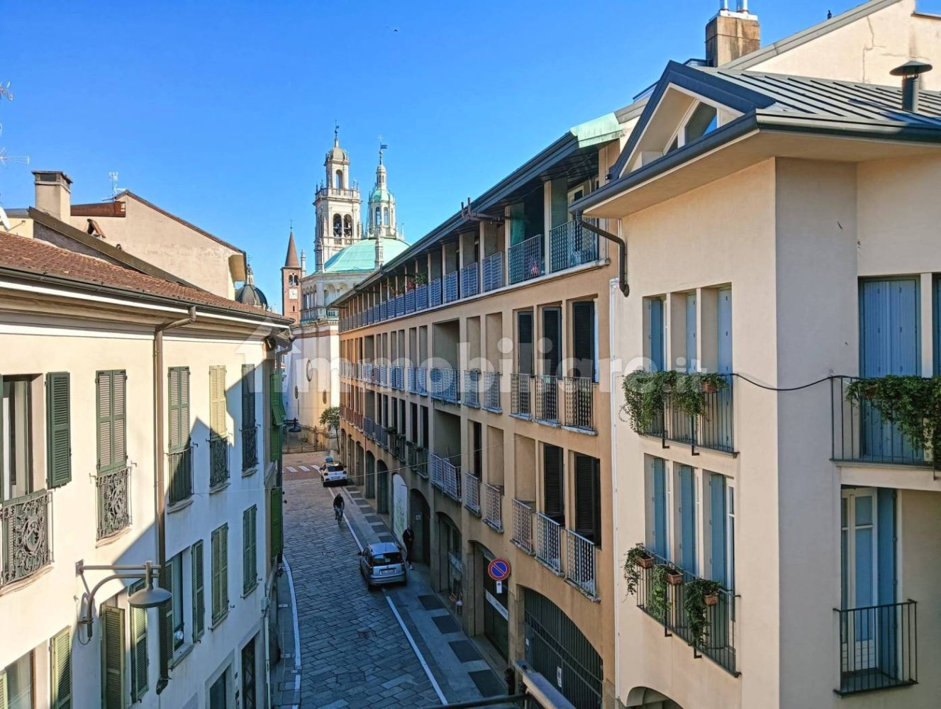 2 bedrooms Apartment in Busto Arsizio, Italy No. 172222