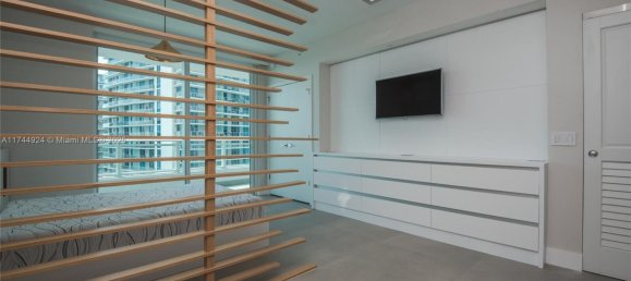  عقار تجاري في Miami, الولايات المتحدة 47.1متر مربع رقم 614098 3