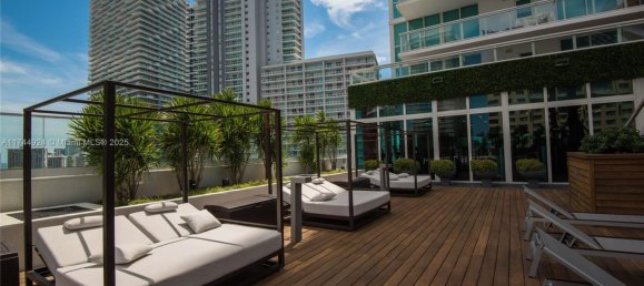  عقار تجاري في Miami, الولايات المتحدة 47.1متر مربع رقم 614098 8