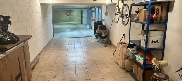  Garage in Milan, Italy No. 381409 8