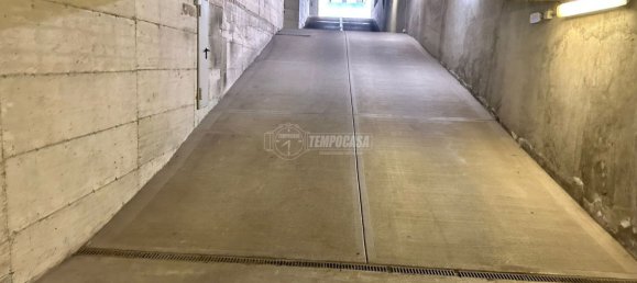  Garage in Milan, Italy No. 381409 3