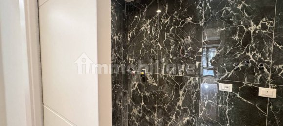 2 bedrooms Apartment in Florence, Italy No. 328767 15