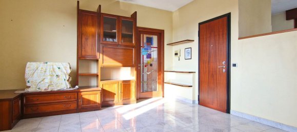 5 rooms Villa in Cesano Maderno, Italy No. 170417 4