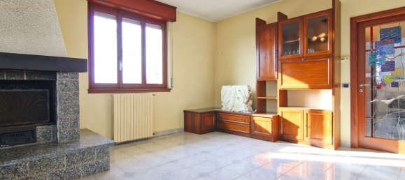 5 rooms Villa in Cesano Maderno, Italy No. 170417 3