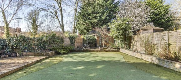 5 bedrooms House in Barnet, United Kingdom No. 6449 38