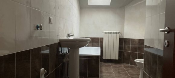 2 bedrooms Apartment in Moncalieri, Italy No. 44345 8