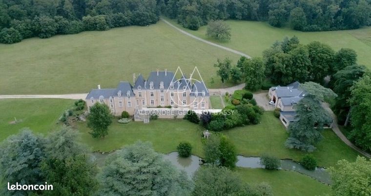 Castelos T17 em Poitiers, France N.º 313565