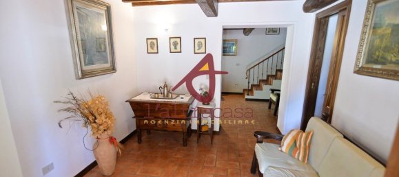 5 غرف نوم منزل في Pescia, Italy رقم 139929 27