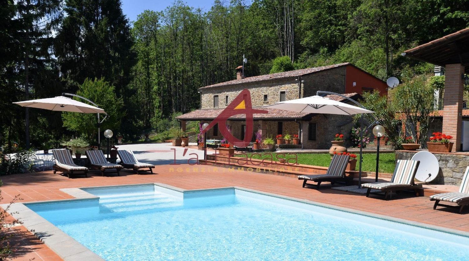 5 غرف نوم منزل في Pescia, Italy رقم 139929