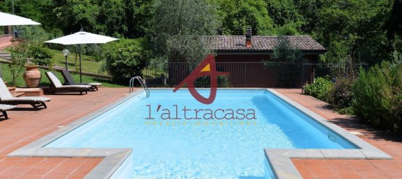 5 غرف نوم منزل في Pescia, Italy رقم 139929 7