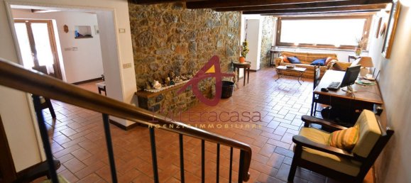 5 غرف نوم منزل في Pescia, Italy رقم 139929 19