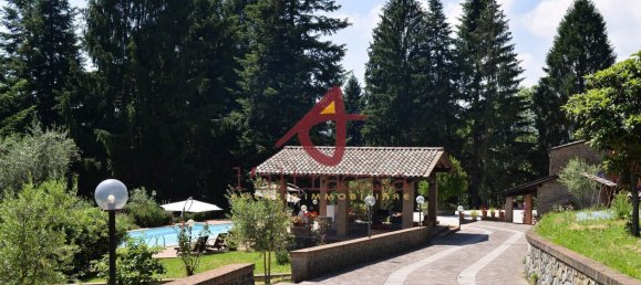 5 غرف نوم منزل في Pescia, Italy رقم 139929 12
