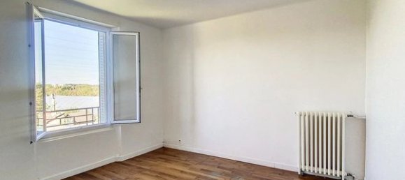 3 chambres Maison à Villemandeur, France No. 66943 3