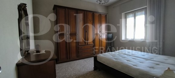 Квартира с 2 спальнями в Коркьяно, Италия № 77650 12