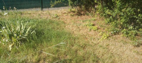  Land in Les Martres-de-Veyre, France No. 323181 2