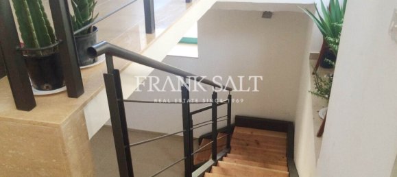 Офис 128м² в Паола, Мальта № 11999 9