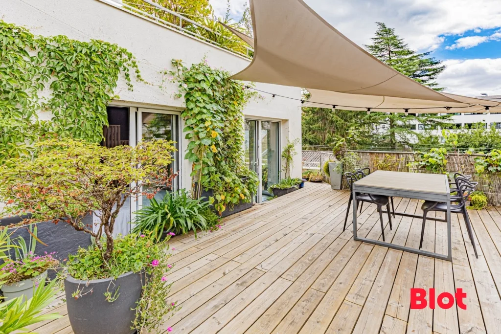 3 bedrooms Apartment in Nantes, France No. 326276