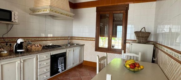 4 bedrooms House in Cadiz, Spain No. 157946 3