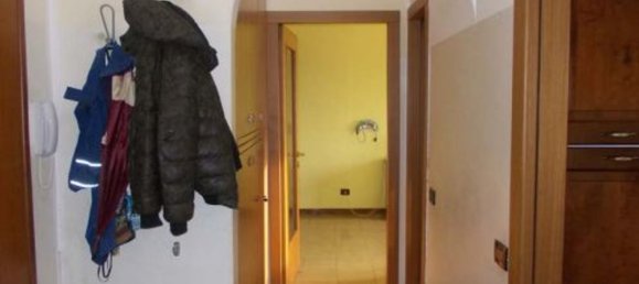 Квартира с 2 комнатами в Сан Донато Миланезе, Италия № 100201 9