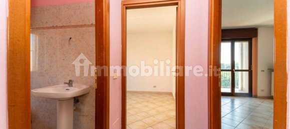 2 bedrooms Apartment in Turin, Italy No. 308448 8