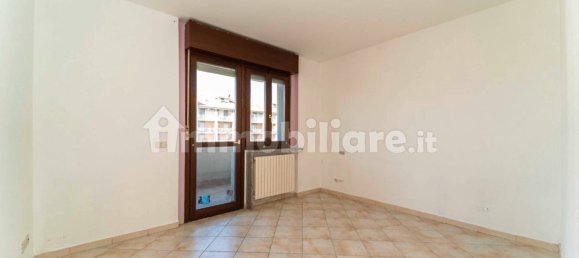 2 bedrooms Apartment in Turin, Italy No. 308448 9