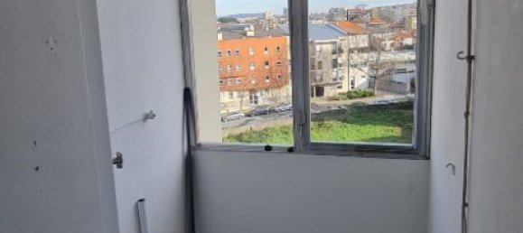Apartamento de 4 dormitorios en Porto, Portugal No. 97344 4