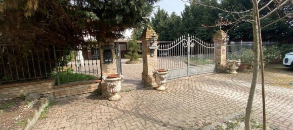 Дом с 7 комнатами в Сольера, Италия № 227439 2