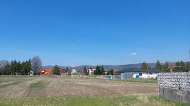  Land in Pochlarn, Austria No. 108100
