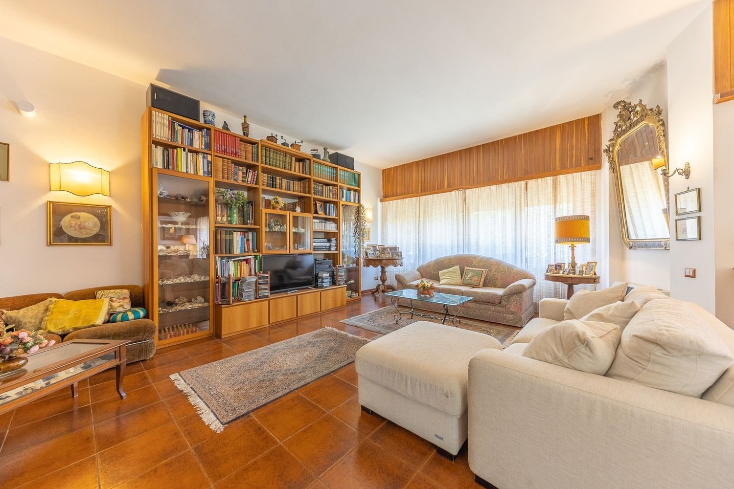 8 bedrooms Villa in Anzio, Italy No. 341131