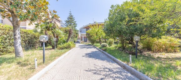 8 bedrooms Villa in Anzio, Italy No. 341131 10