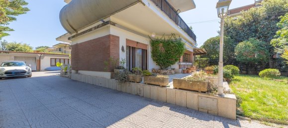 8 bedrooms Villa in Anzio, Italy No. 341131 11