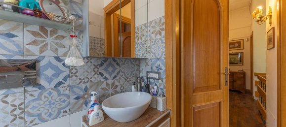 8 bedrooms Villa in Anzio, Italy No. 341131 20