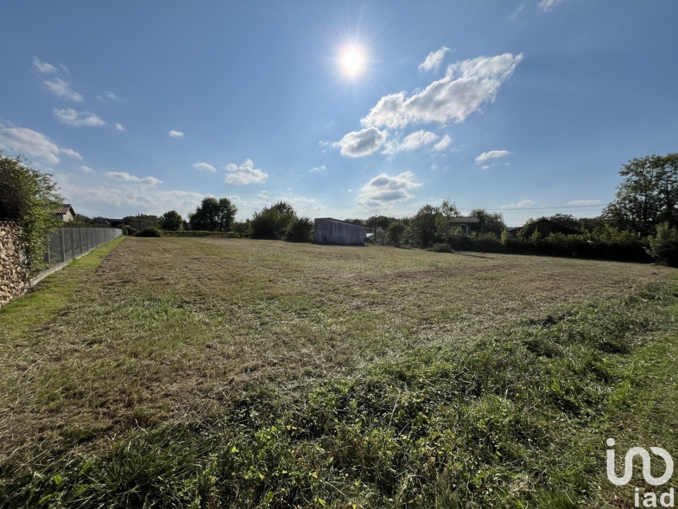 Terrain à Nieuil, France 2241m² No. 96448