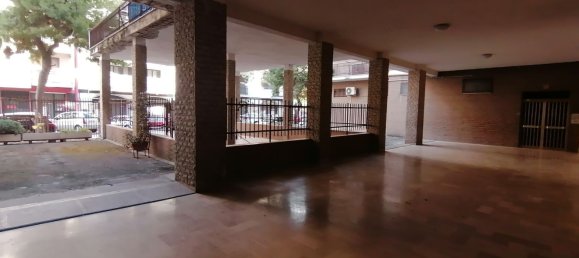 Квартира с 4 комнатами в Фоджа, Италия № 268094 3