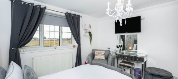 4 bedrooms House in Ormskirk, United Kingdom No. 1950 11