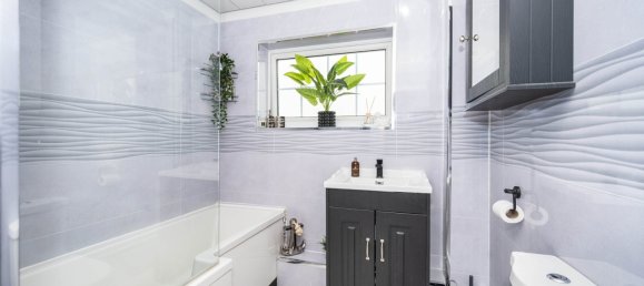 4 bedrooms House in Ormskirk, United Kingdom No. 1950 15