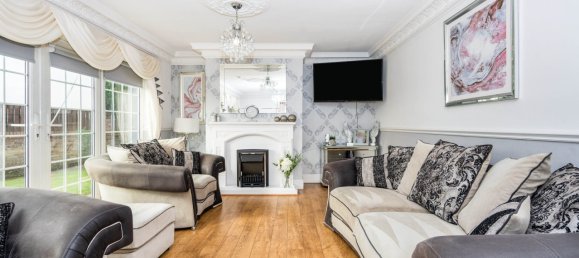 4 bedrooms House in Ormskirk, United Kingdom No. 1950 6