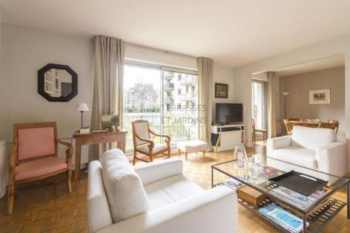 Condominio de 3 dormitorios en Puteaux, France No. 31806