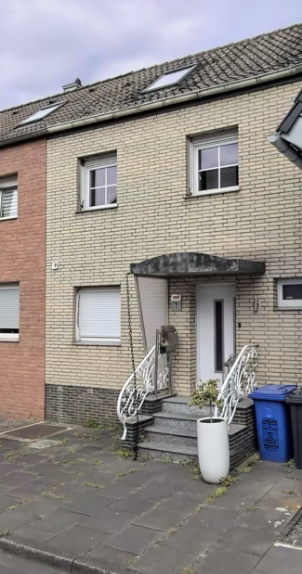 2 bedrooms Townhouse in Rhein-Erft, Germany No. 337950