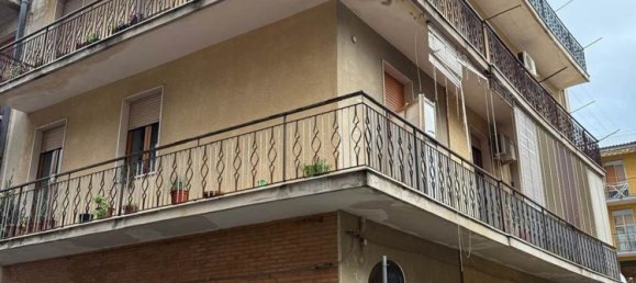 Квартира с 6 спальнями в Лентини, Италия № 155989 9