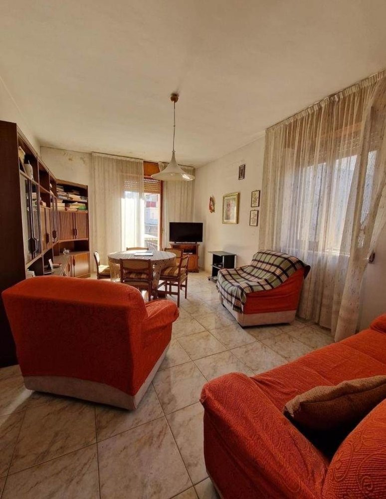 Квартира с 6 спальнями в Лентини, Италия № 155989