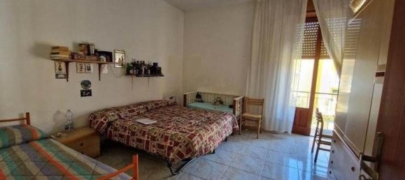 Квартира с 6 спальнями в Лентини, Италия № 155989 4